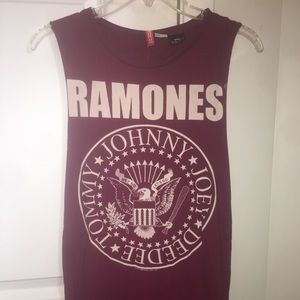 Ramones side boob T-shirt